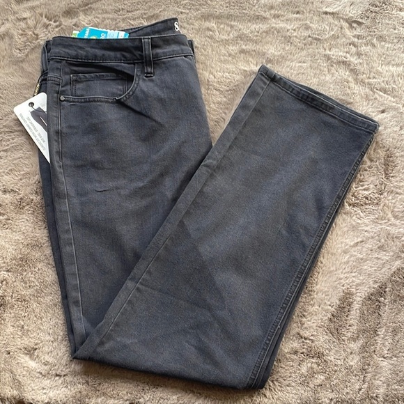 Santana Jeans - Straight Leg Jeans - Picture 1 of 5